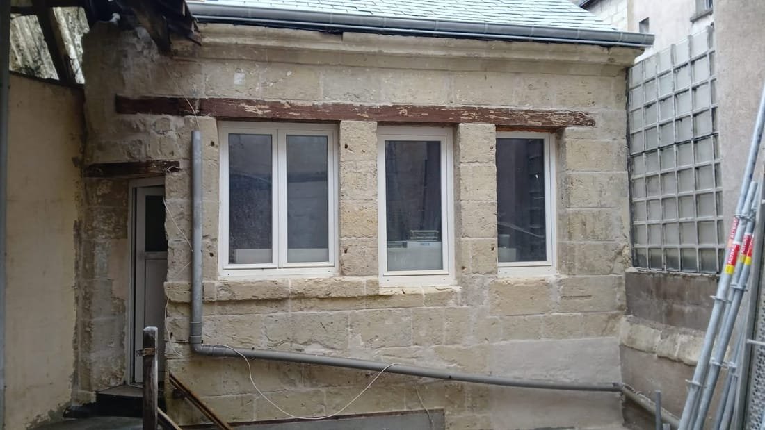 Nettoyage de façade, murets, dallage et pignon